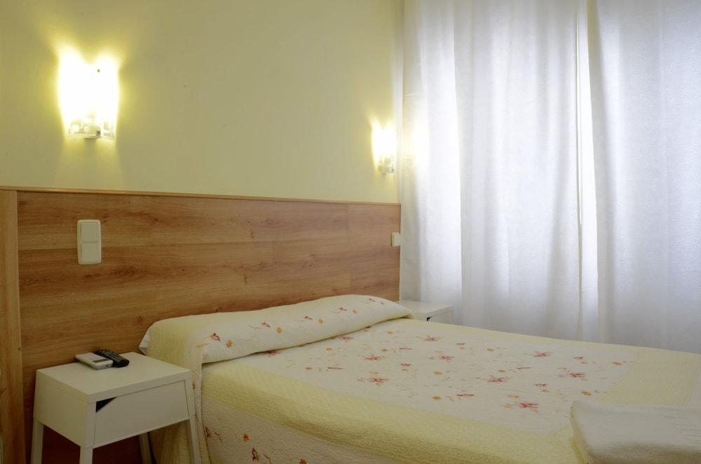 Hostal Nersan2 مدريد المظهر الخارجي الصورة