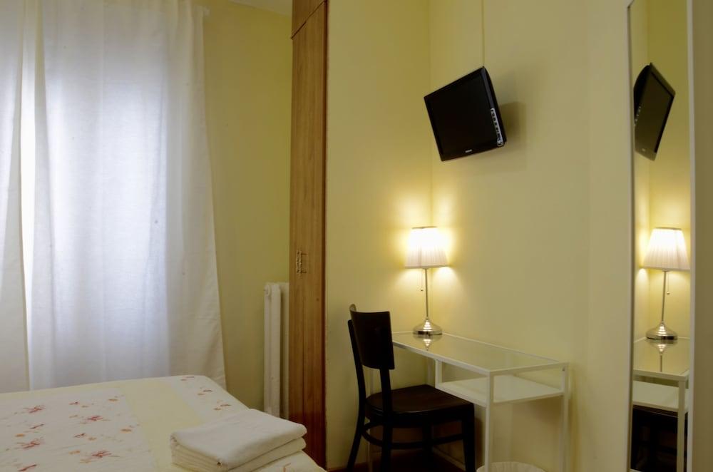 Hostal Nersan2 مدريد المظهر الخارجي الصورة